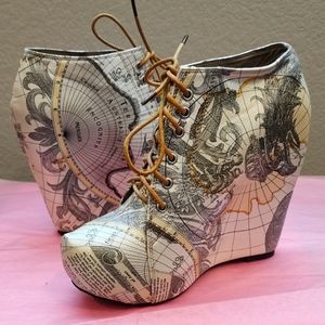 World Map Design Heel Wedges